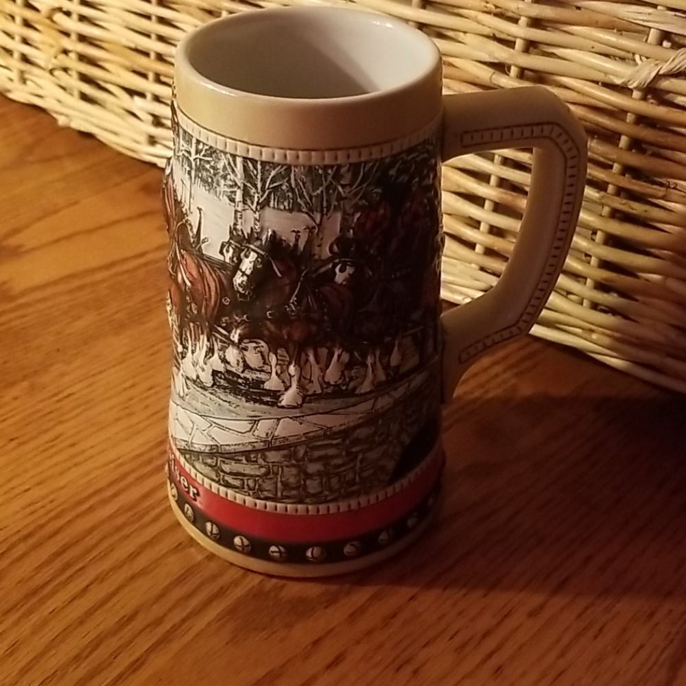 Budweiser 1988 beer stein collector's series